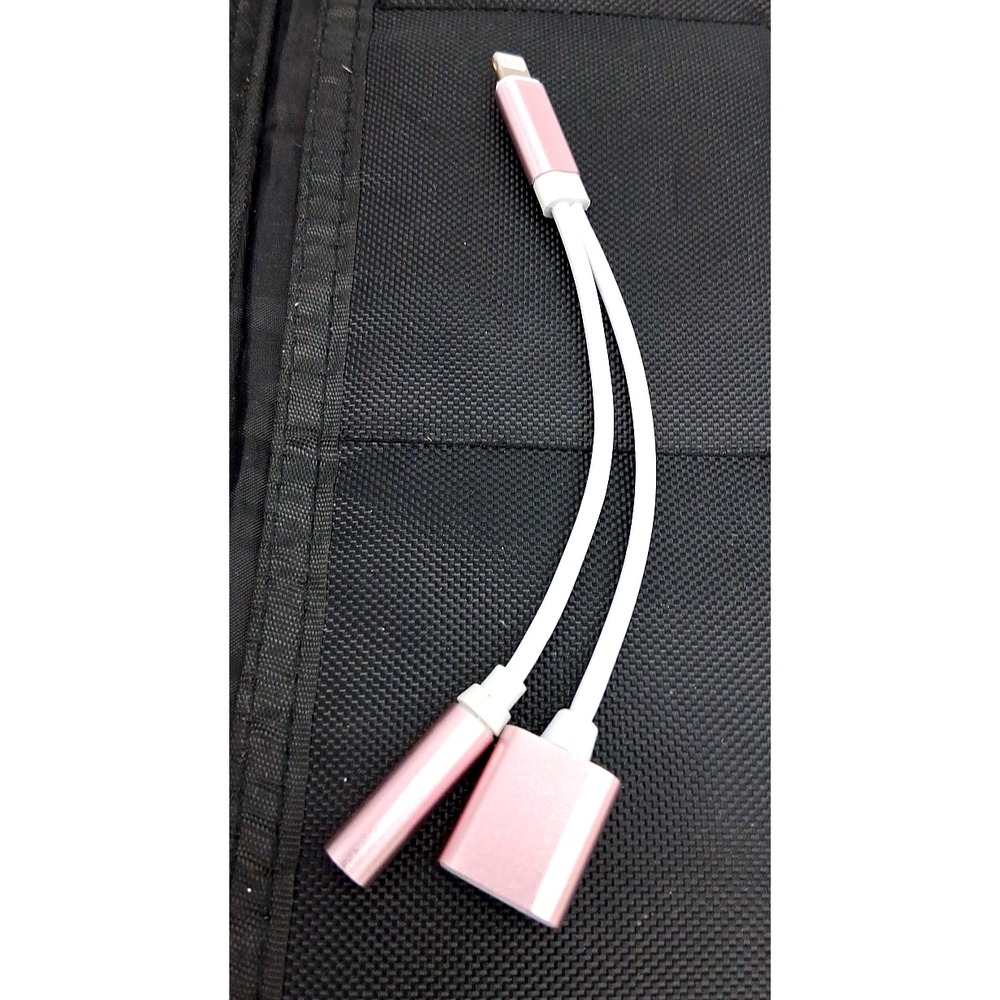 Apple 2 in 1 iphone Adapter, Aux Headphone Jack Audio - Picture 2 of 4